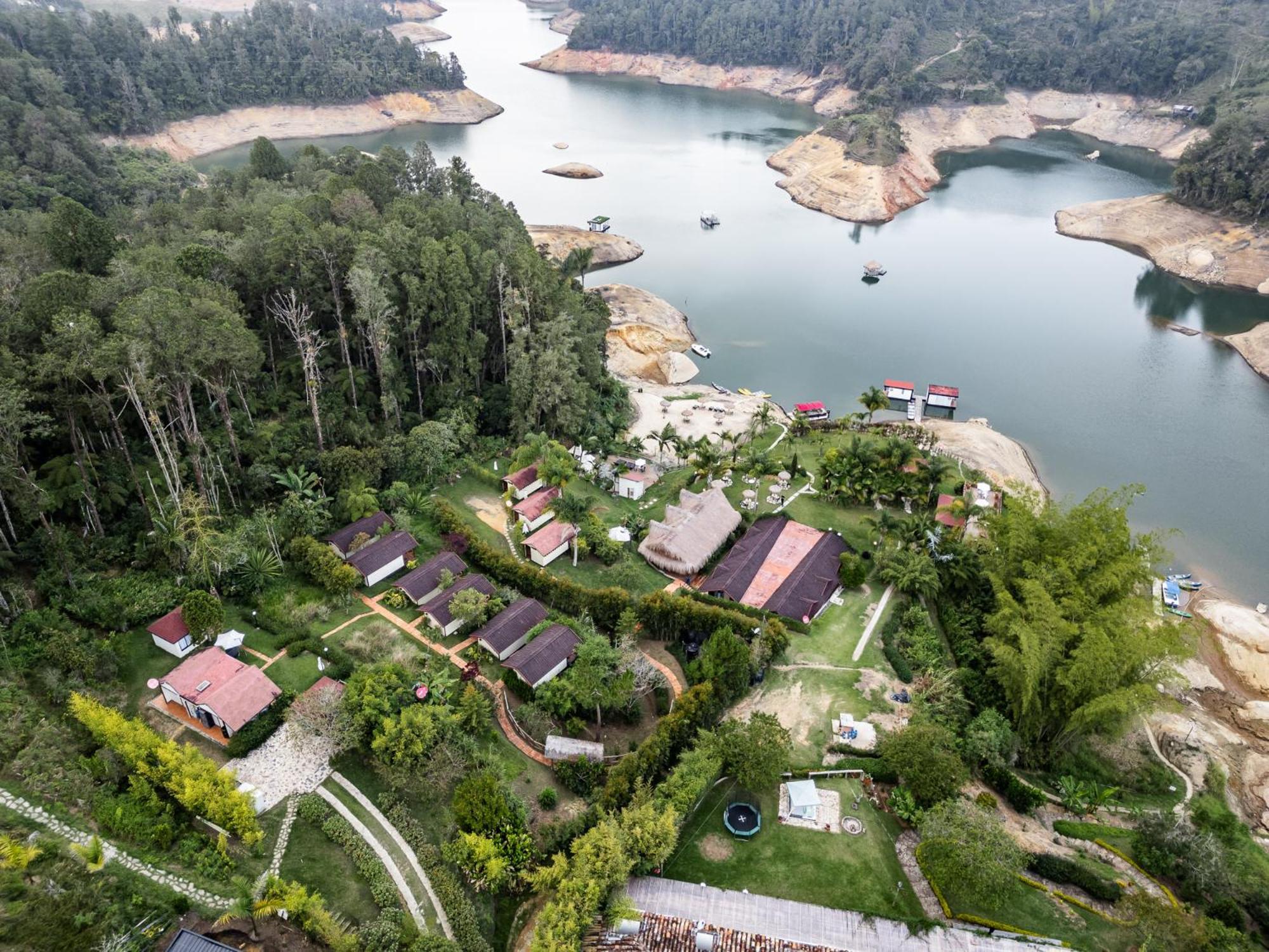 Hotel Pietrasanta Guatapé Dış mekan fotoğraf