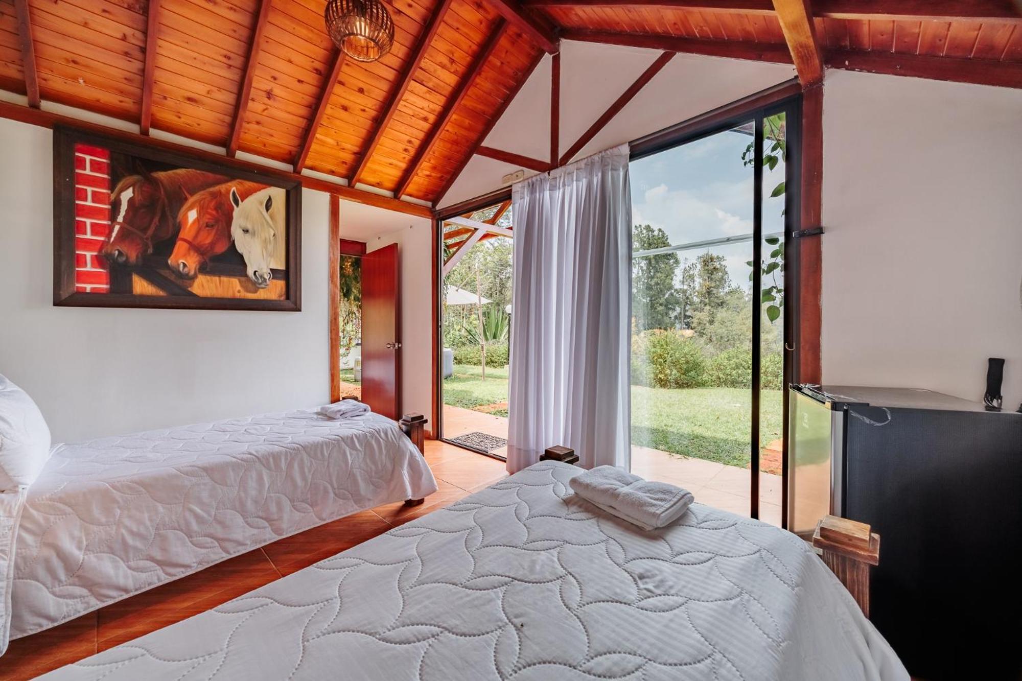 Hotel Pietrasanta Guatapé Dış mekan fotoğraf